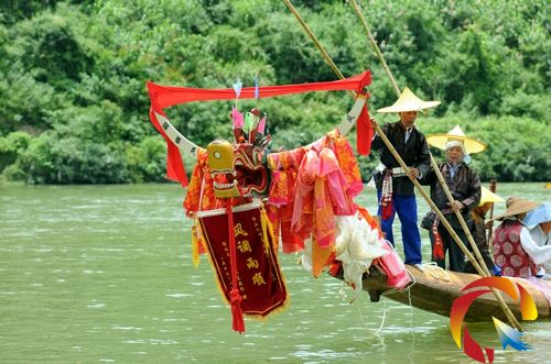 ��ľ����