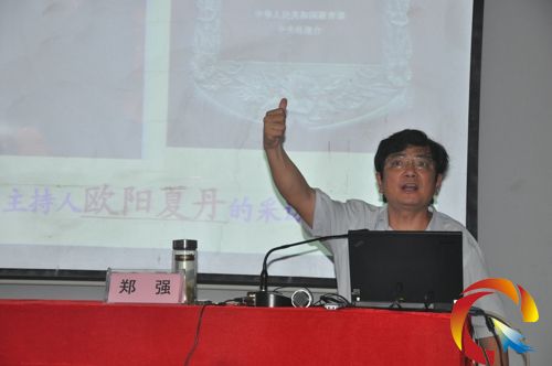 ����(qi��ng)У�L(zh��ng)�ڼ������f(shu��)