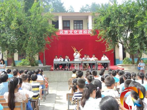 �����Ļ��MУ�@