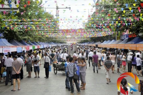 ��Ƹ���F��