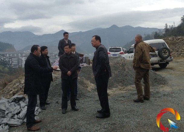 �Ľ��_չ�ͱ���˺��Ŀ���O�����{��