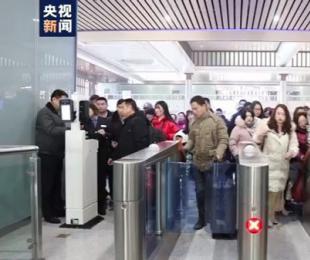 ���\(y��n)����(d��ng) 12306ϵ�y(t��ng)ÿ�����L(zh��ng)��Ʊ�r(sh��)�g��С�r(sh��)