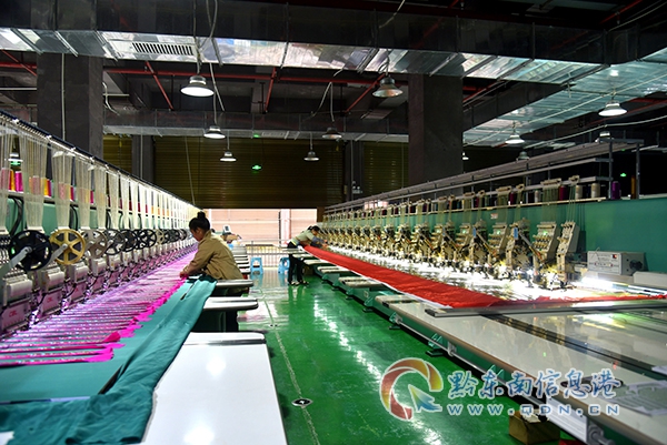 2024��5��8�գ����wȺ���͹������F��ʡ�Ľ��h������^(q��)�׵ط�ؚ���w�����c(di��n)��Ӣ���C�ӹ��S��ؚ܇�g�����a(ch��n)���C