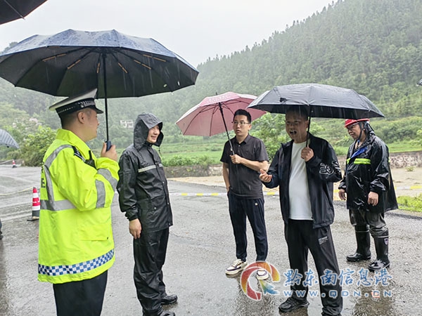 ��t�鸱�h�L�F���z��