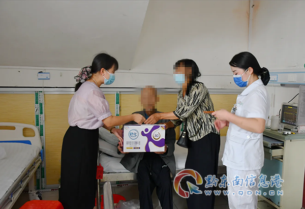 �\���h�~��患� ����ˎ��E�� �o���o���ഺ